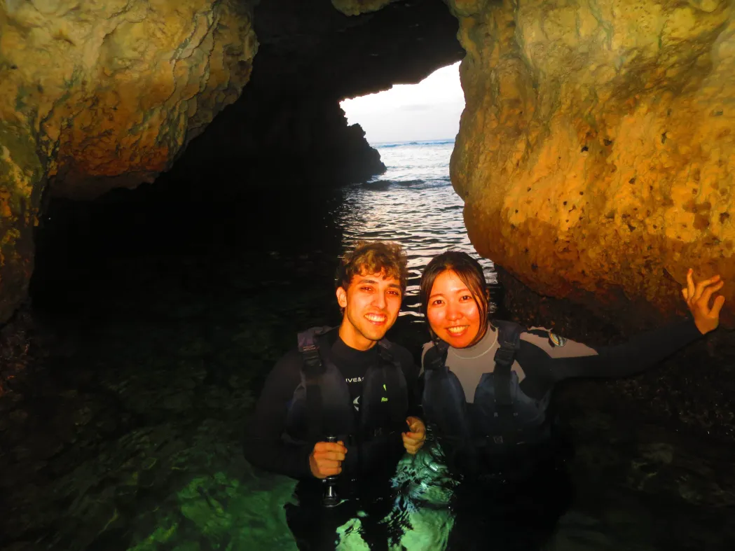 Per och Nanako i Okinawa